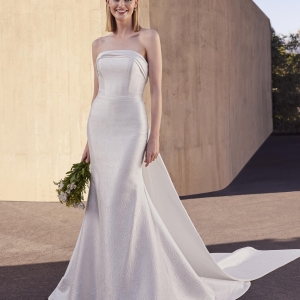 Robe de Mariée JUNY Pronovias collection 2026 | Paris