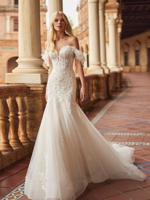 KARSEN Wedding Dress Aire Barcelona Collection 2026| Paris Boutique