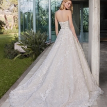 LEILY Wedding Dress Pronovias collection 2026| Boutique Paris