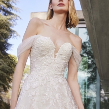 LEILY Wedding Dress Pronovias collection 2026| Boutique Paris