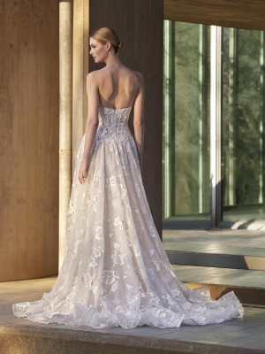 Robe de Mariée MENTA Pronovias collection 2026 | Paris