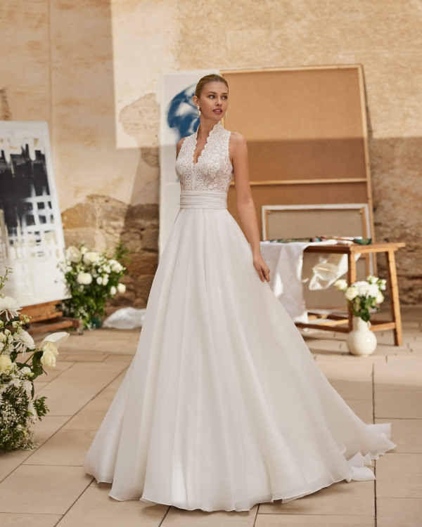 MILAN Wedding Dress Aire Barcelona Collection 2026| Paris Boutique