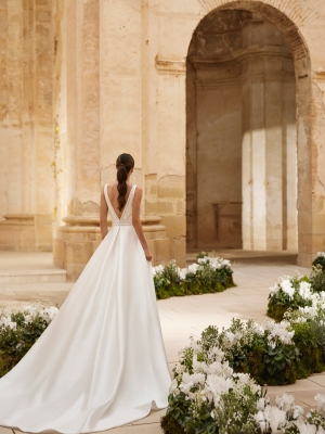 MORGANA Wedding Dress Aire Barcelona Collection 2026| Paris Boutique