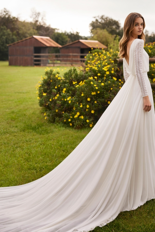 Robe de mariée NAGORE Alma Novias collection 2026