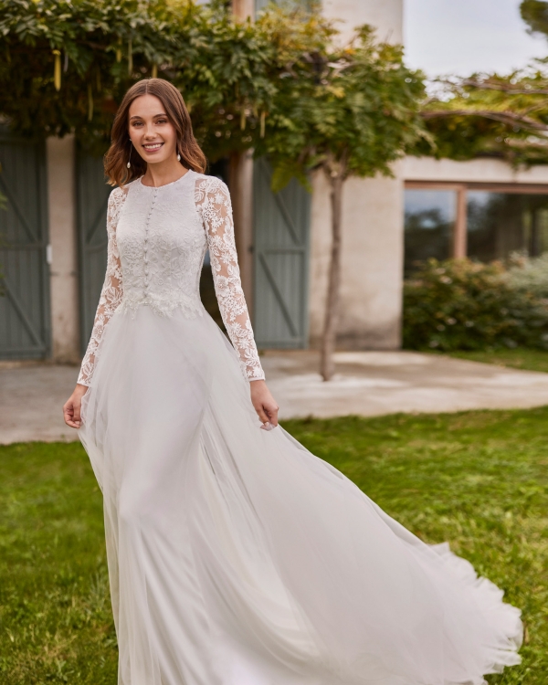 Robe de mariée NAITEL Dentelle manches longues