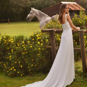Robe de mariée NELSIA Alma Novias collection 2026