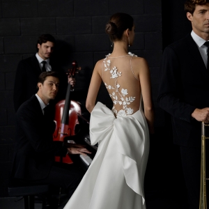 YUREN Wedding Dress Aire Barcelona Collection 2026| Paris Boutique