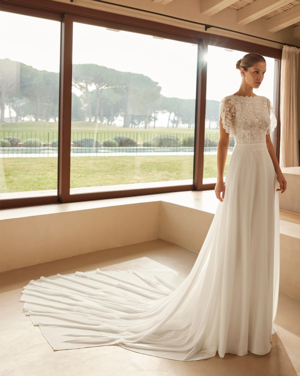 ZAMINA Wedding Dress Aire Barcelona Collection 2026| Paris Boutique