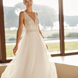 ZULI Wedding Dress Aire Barcelona Collection 2026| Paris Boutique