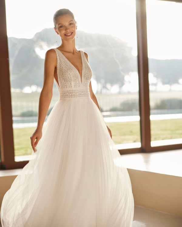 ZULI Wedding Dress Aire Barcelona Collection 2026| Paris Boutique
