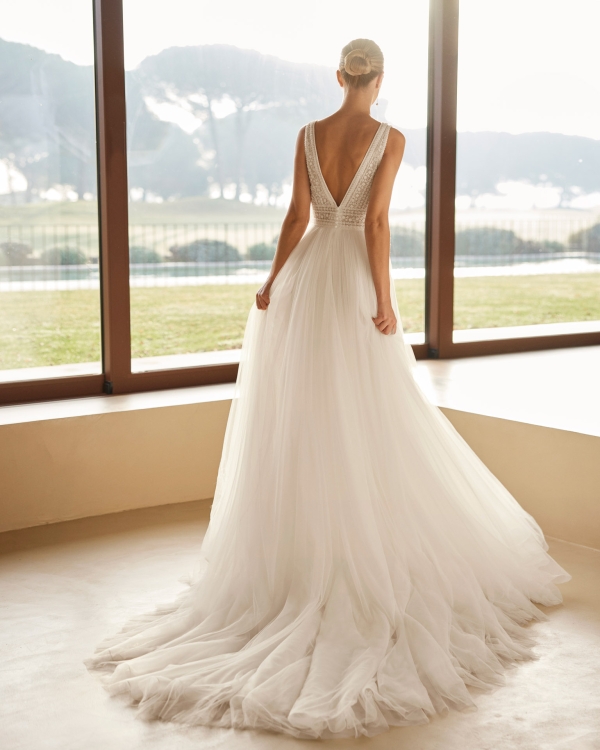 ZULI Wedding Dress Aire Barcelona Collection 2026| Paris Boutique