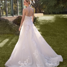 Robe de Mariée DElICATE Pronovias collection 2026 | Paris Robe de Mariée DElICATE Pronovias collection 2026 | Paris