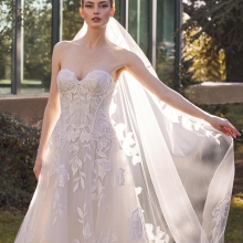 Robe de Mariée DElICATE Pronovias collection 2026 | Paris Robe de Mariée DElICATE Pronovias collection 2026 | Paris