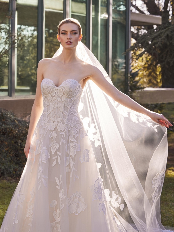 Robe de Mariée DElICATE Pronovias collection 2026 | Paris Robe de Mariée DElICATE Pronovias collection 2026 | Paris