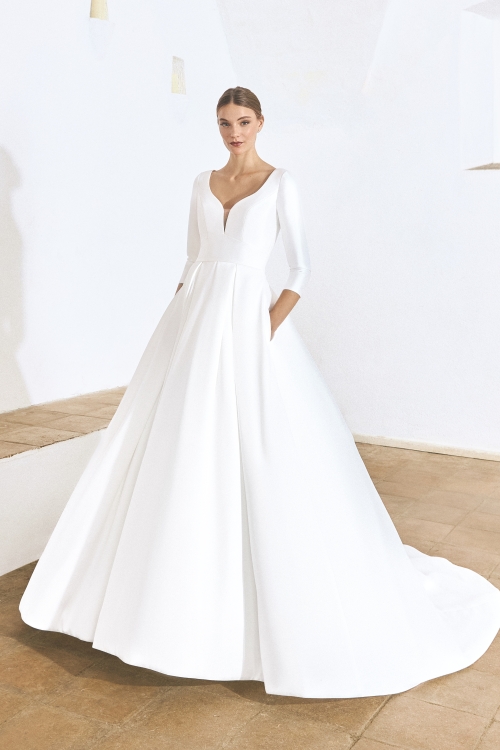 GENTIL Wedding Dress White one Collection 2026 Paris Boutique
