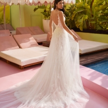Robe de mariée JASEN Luna Novias collection 2026 | Paris