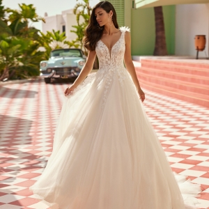 Robe de mariée JESSAM Luna Novias collection 2026 | Paris