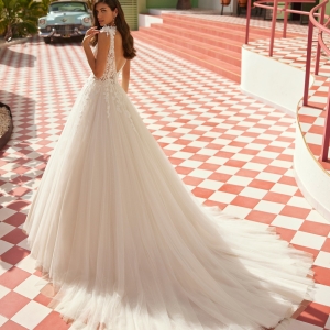 Robe de mariée JESSAM Luna Novias collection 2026 | Paris