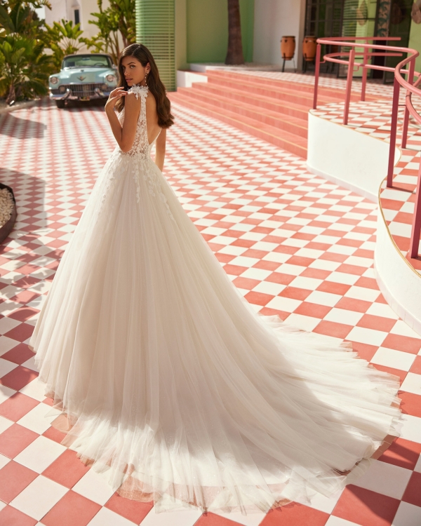 Robe de mariée JESSAM Luna Novias collection 2026 | Paris