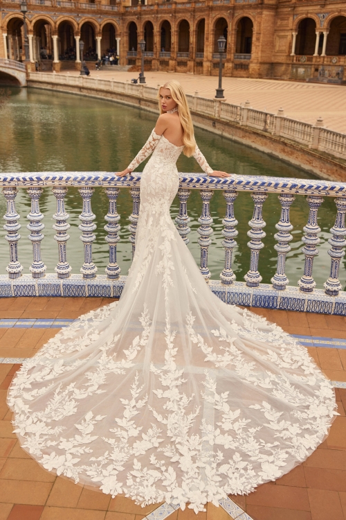 KANTE Wedding Dress Aire Barcelona Collection 2026 | Paris Boutique