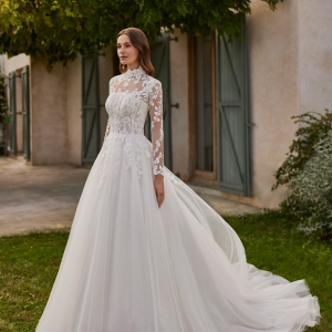 Robe de mariée NISARA Alma Novias collection 2026