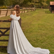 Robe de mariée NITHAN Alma Novias collection 2026 Robe de mariée NITHAN Alma Novias collection 2026