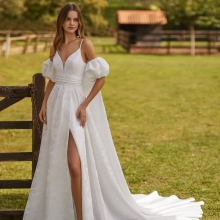 Robe de mariée NITHAN Alma Novias collection 2026 Robe de mariée NITHAN Alma Novias collection 2026