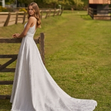 Robe de mariée NITHAN Alma Novias collection 2026 Robe de mariée NITHAN Alma Novias collection 2026