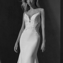 Robe de Mariée ROANNA Pronovias collection 2026 | Paris