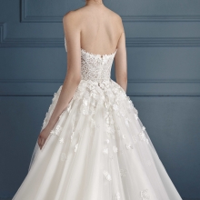 Robe de Mariée WINGS OF LOVE Tony Ward | Boutique Paris Robe de Mariée WINGS OF LOVE Tony Ward | Boutique Paris