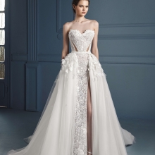 Robe de Mariée WINGS OF LOVE Tony Ward | Boutique Paris Robe de Mariée WINGS OF LOVE Tony Ward | Boutique Paris