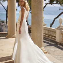 Robe de Mariée ARCHIVAL Pronovias collection 2026 | Paris