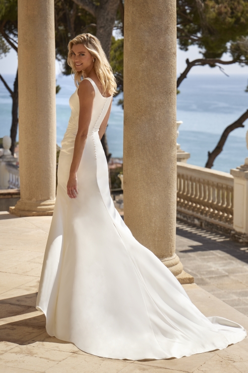 Robe de Mariée ARCHIVAL Pronovias collection 2026 | Paris