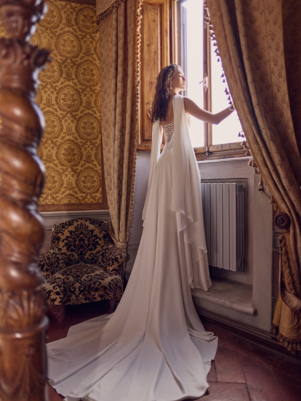 CRETE Wedding Dress WONA CONCEPT collection 2026 | Boutique Paris