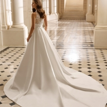 Robe de Mariée BITIA Aire Barcelona 2027 | Mariée Parisienne Robe de Mariée BITIA Aire Barcelona 2027 | Mariée Parisienne