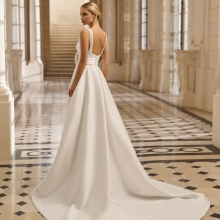 BLISS Wedding Dress Aire Barcelona Collection 2027 | Paris Boutique BLISS Wedding Dress Aire Barcelona Collection 2027 | Paris Boutique