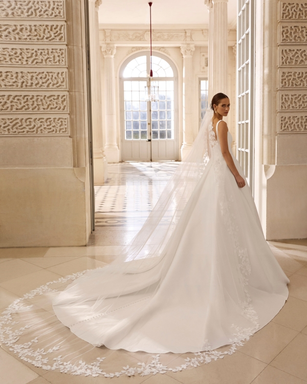 Robe de Mariée BRENA Aire Barcelona 2027 | Mariée Parisienne Robe de Mariée BRENA Aire Barcelona 2027 | Mariée Parisienne