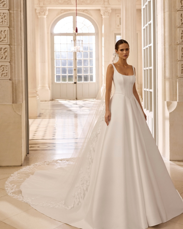 Robe de Mariée BRENA Aire Barcelona 2027 | Mariée Parisienne Robe de Mariée BRENA Aire Barcelona 2027 | Mariée Parisienne