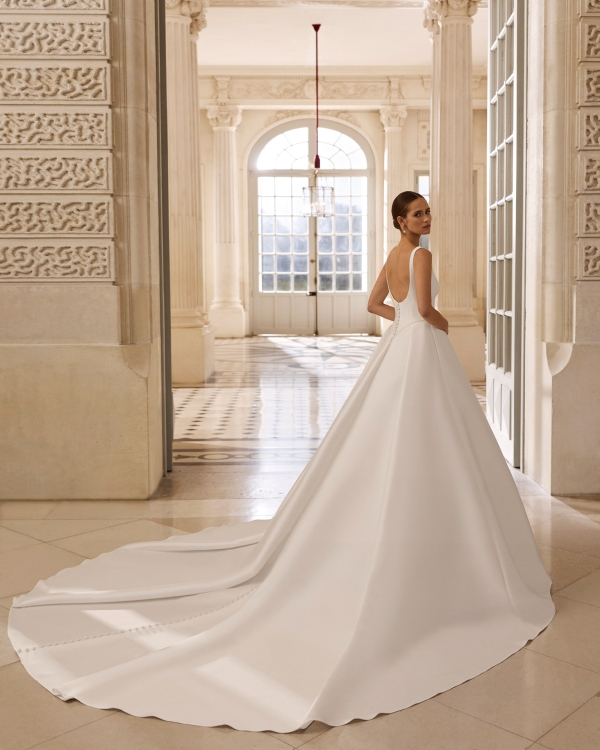 Robe de Mariée BRENA Aire Barcelona 2027 | Mariée Parisienne Robe de Mariée BRENA Aire Barcelona 2027 | Mariée Parisienne