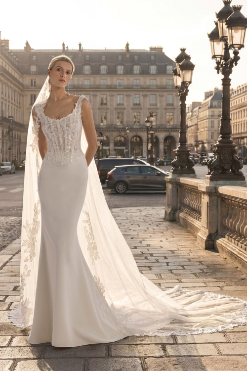 TELINE Wedding Dress Aire Barcelona Collection 2027 | Paris Boutique