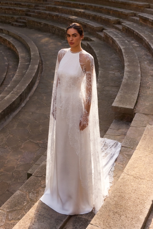 AILEN Wedding Dress Pronovias collection 2027 | Boutique Paris