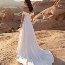 CHALLON Wedding Dress Pronovias collection 2027 | Boutique Paris CHALLON Wedding Dress Pronovias collection 2027 | Boutique Paris