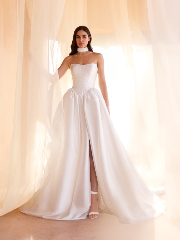Robe de Mariée CHROMELLE Pronovias collection 2027 | Paris Robe de Mariée CHROMELLE Pronovias collection 2027 | Paris