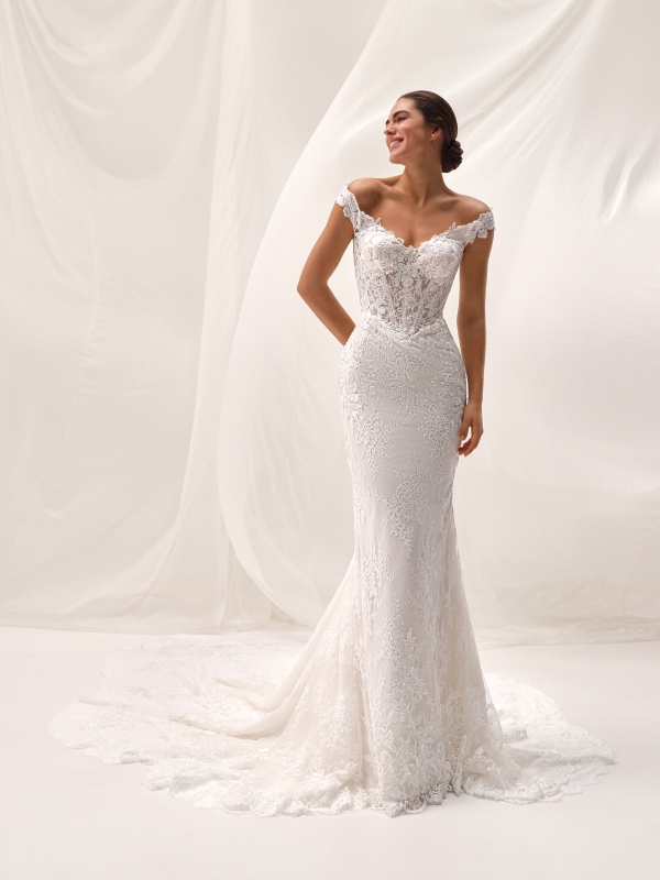 DANOA Wedding Dress Pronovias collection 2027 | Boutique Paris DANOA Wedding Dress Pronovias collection 2027 | Boutique Paris