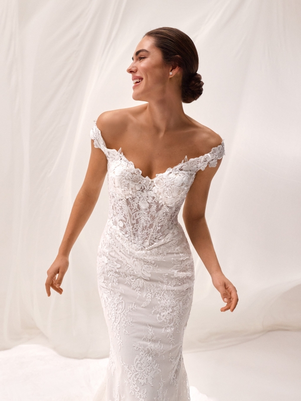 DANOA Wedding Dress Pronovias collection 2027 | Boutique Paris DANOA Wedding Dress Pronovias collection 2027 | Boutique Paris