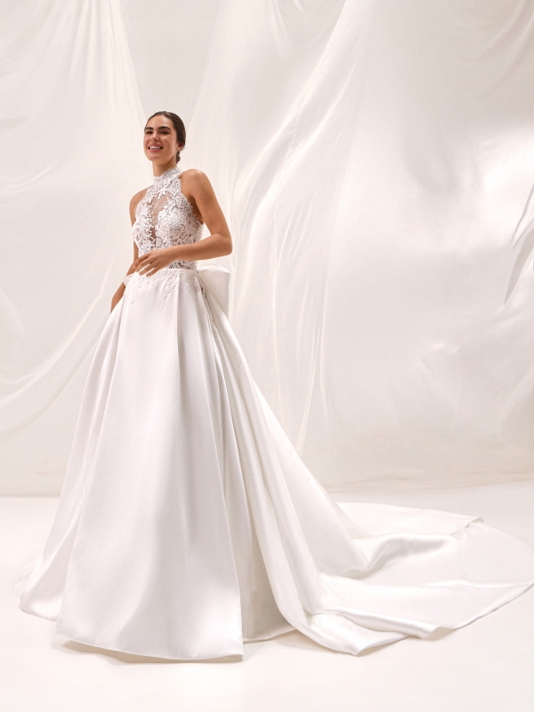 ELBAITE Wedding Dress Pronovias collection 2027 | Boutique Paris ELBAITE Wedding Dress Pronovias collection 2027 | Boutique Paris