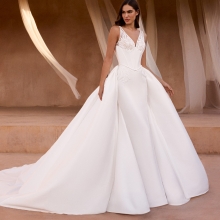 GRENAY Wedding Dress Pronovias collection 2027 | Boutique Paris GRENAY Wedding Dress Pronovias collection 2027 | Boutique Paris