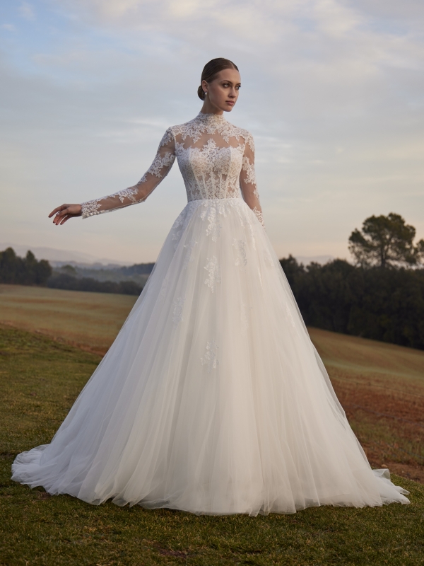 MARISAL Wedding Dress White one Collection 2027 Paris Boutique