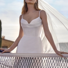 Robe de Mariée ONEANO White One Collection 2027 | Paris