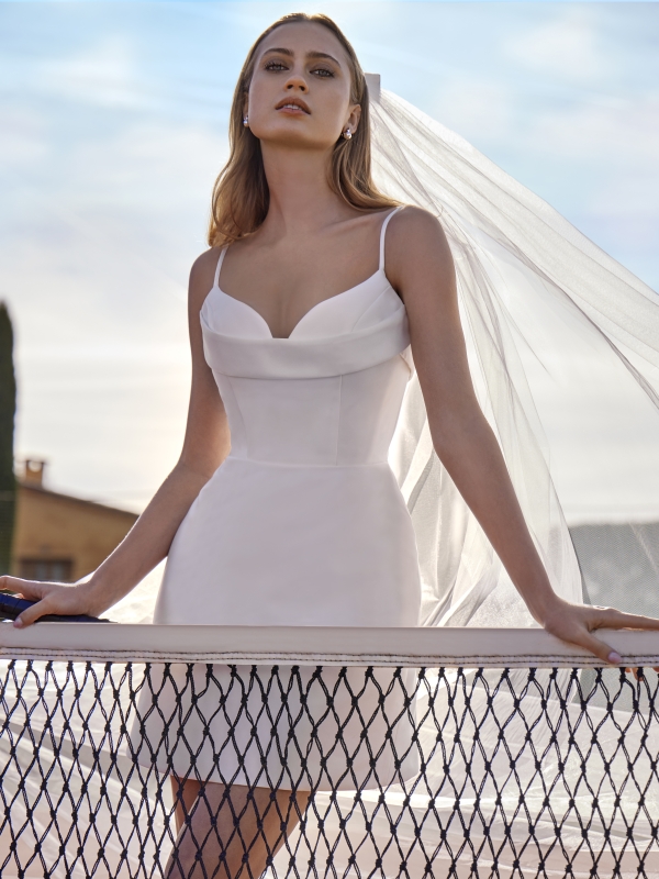 Robe de Mariée ONEANO White One Collection 2027 | Paris